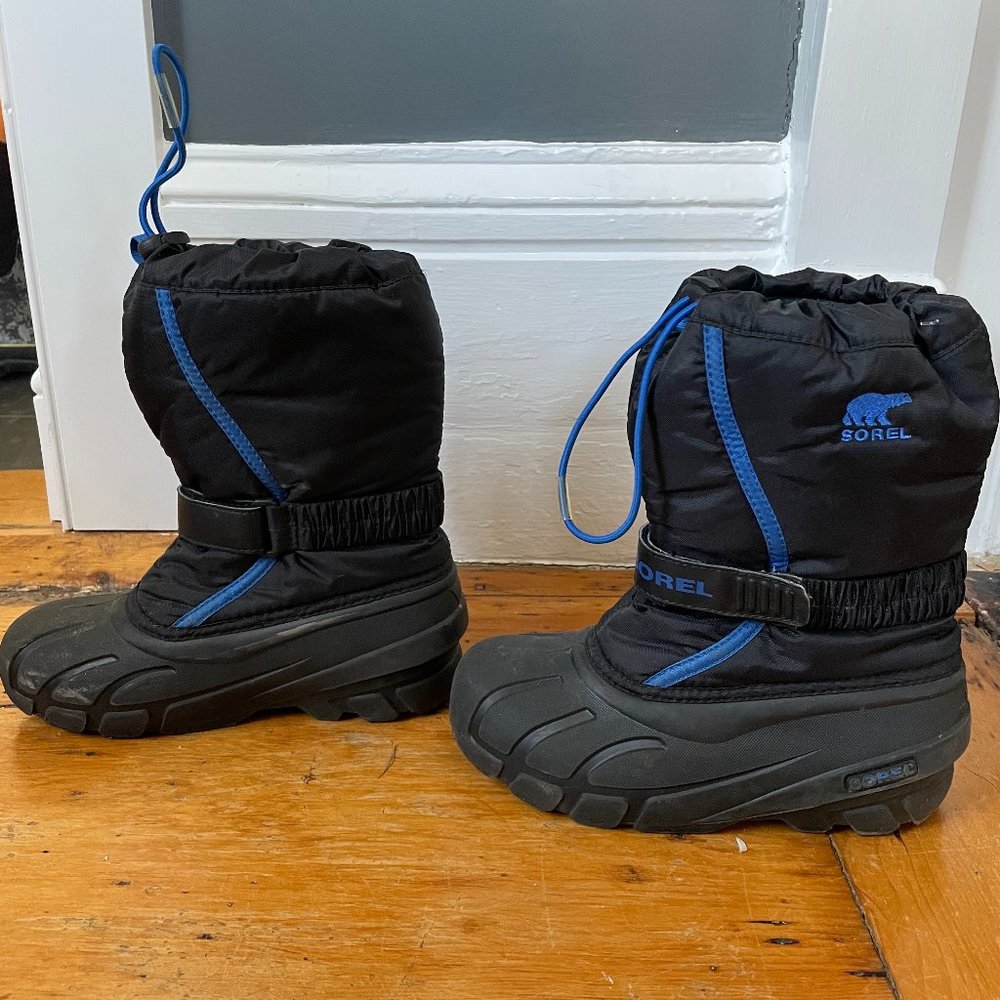Sorel Flurry Snow Boots Youth 3 Black Blue Insulated Waterproof Lug Sole Warm